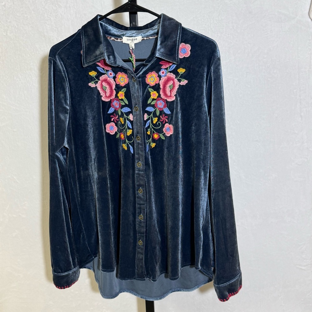 Umgee Large Navy Velvet Button-Down with Pink Floral Embroidery